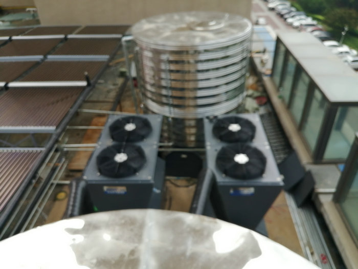 酒店熱水工程：天津雍樂(lè)酒店太陽(yáng)能+空氣能熱水工程